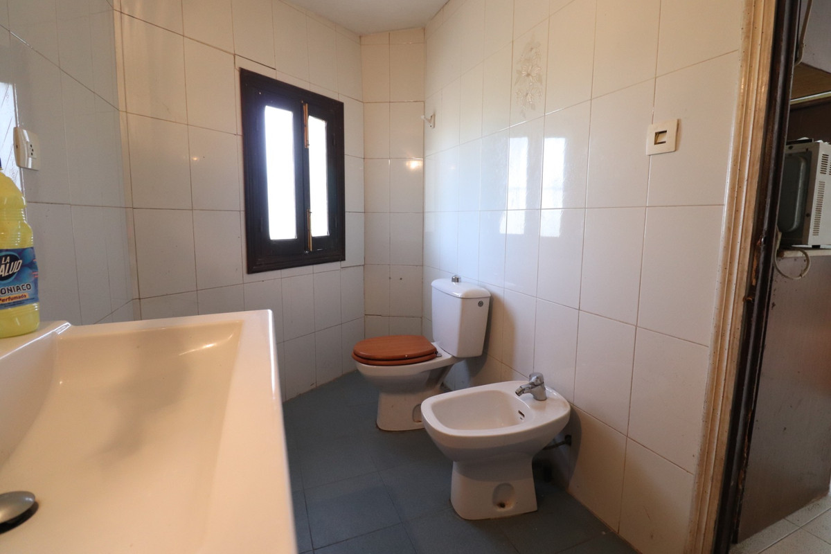 Se vende Villa - Chalet de 5 dormitorios en Costa Blanca, Alicante, España