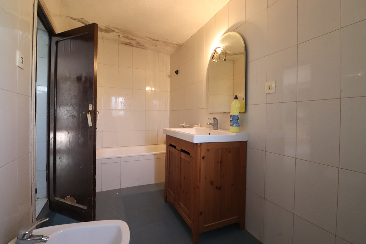 Se vende Villa - Chalet de 5 dormitorios en Costa Blanca, Alicante, España