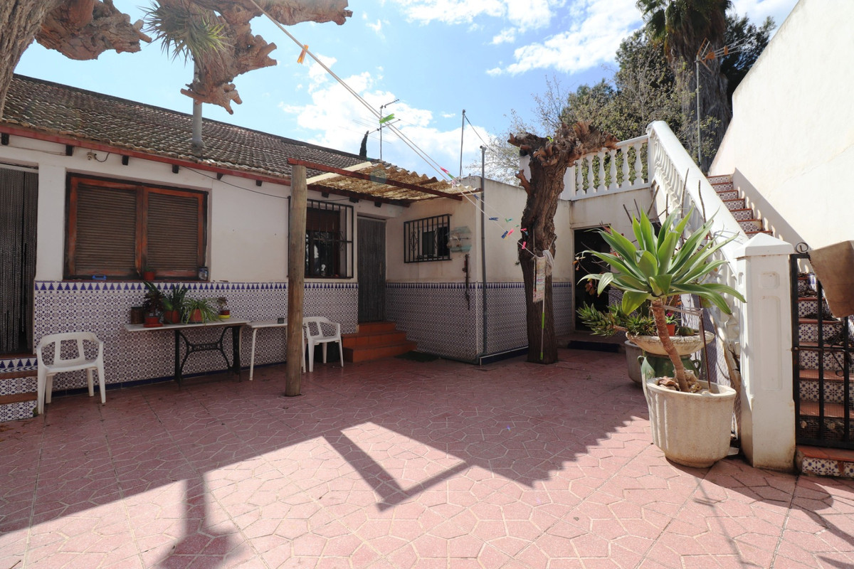 Se vende Villa - Chalet de 5 dormitorios en Costa Blanca, Alicante, España
