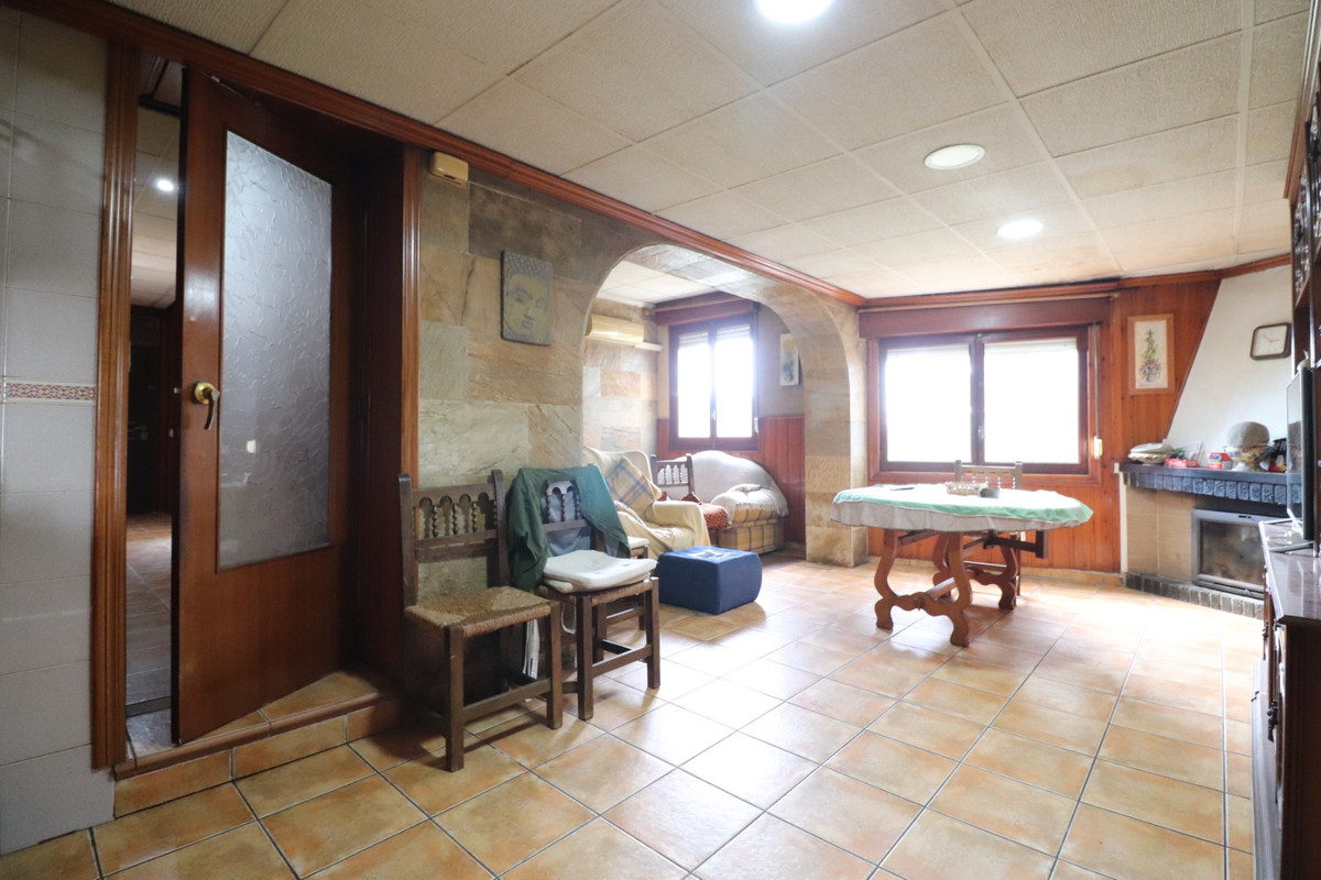 Se vende Villa - Chalet de 5 dormitorios en Costa Blanca, Alicante, España