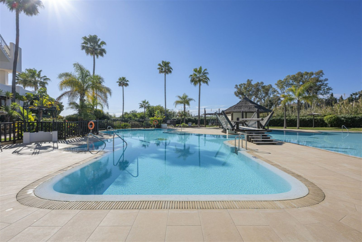 3 Bed Apartment for sale in New Golden Mile Costa Del Sol, Málaga, Spain