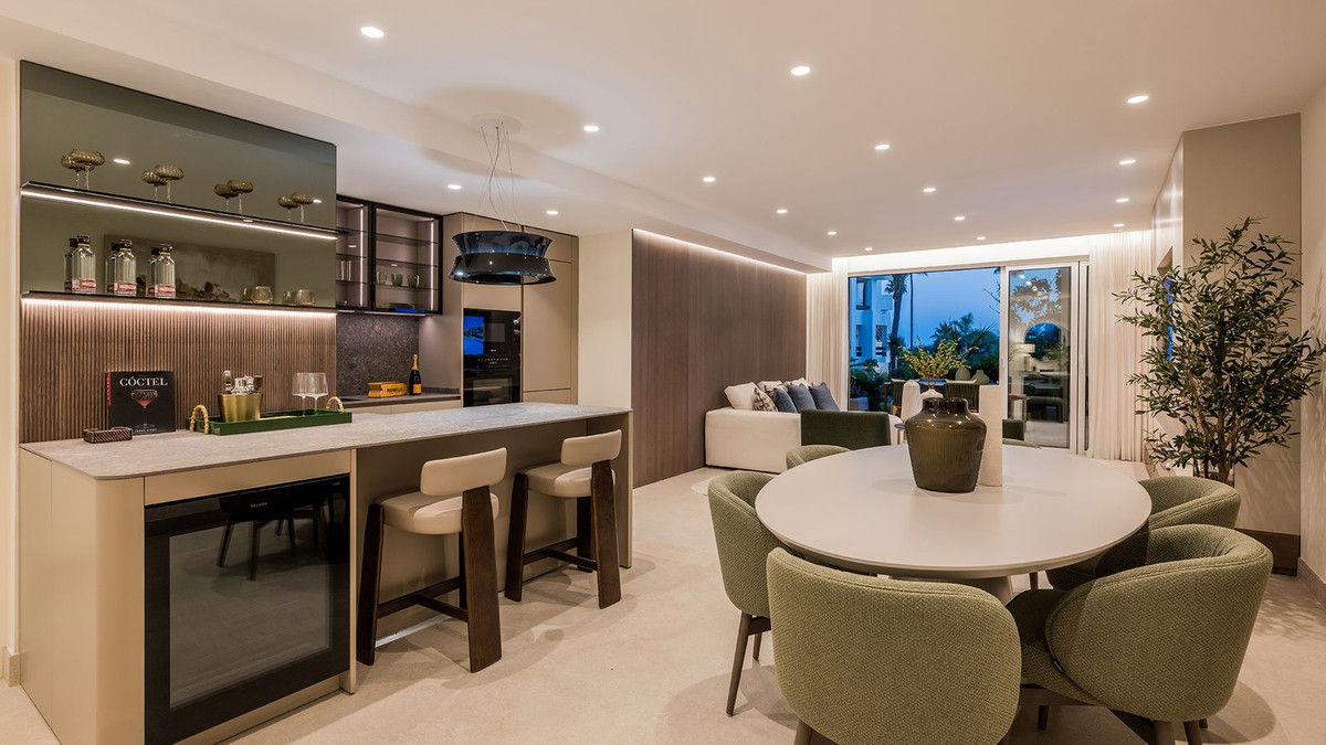 3 Bed Apartment for sale in New Golden Mile Costa Del Sol, Málaga, Spain