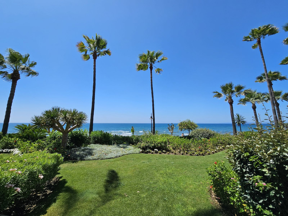 Se vende Apartamento Planta Baja de 3 dormitorios en Costa Del Sol, Málaga, España