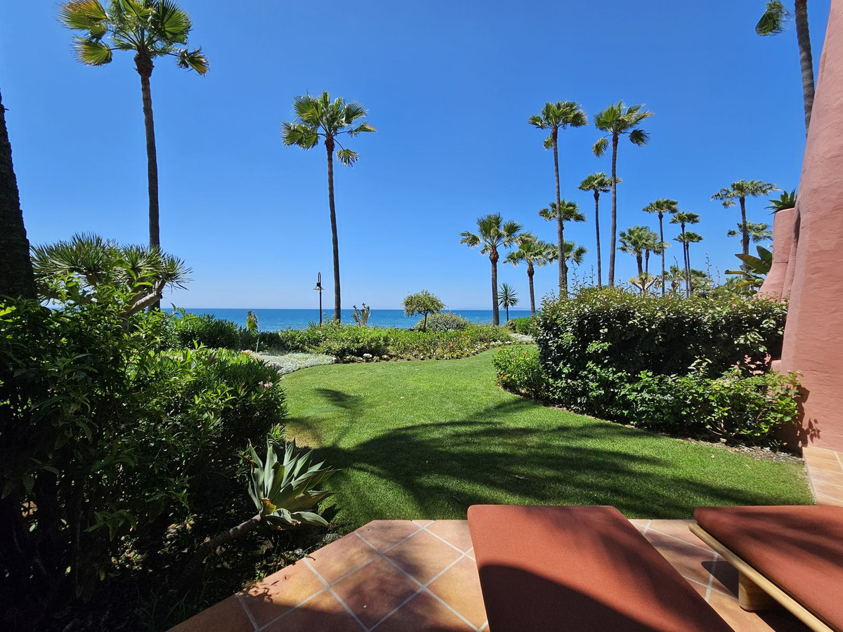 Se vende Apartamento Planta Baja de 3 dormitorios en Costa Del Sol, Málaga, España