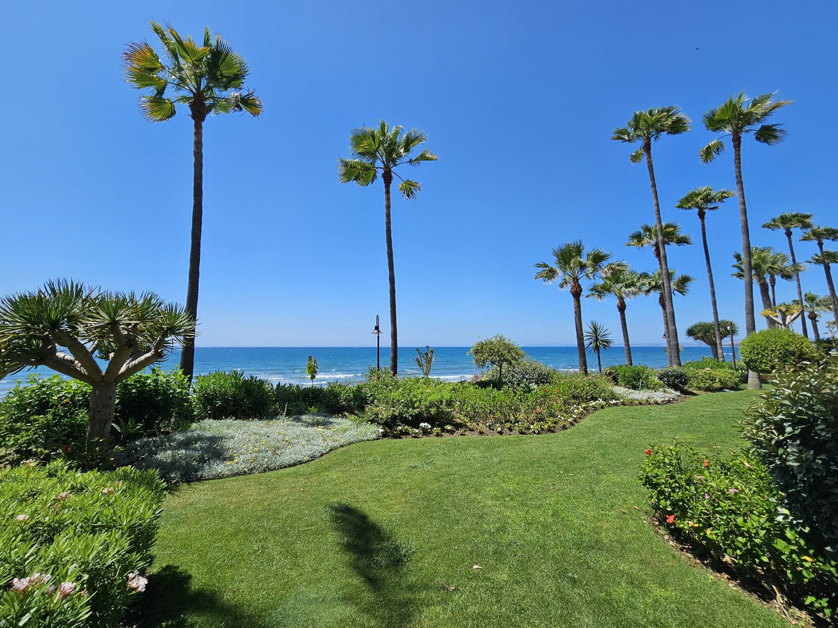 Se vende Apartamento Planta Baja de 3 dormitorios en Costa Del Sol, Málaga, España