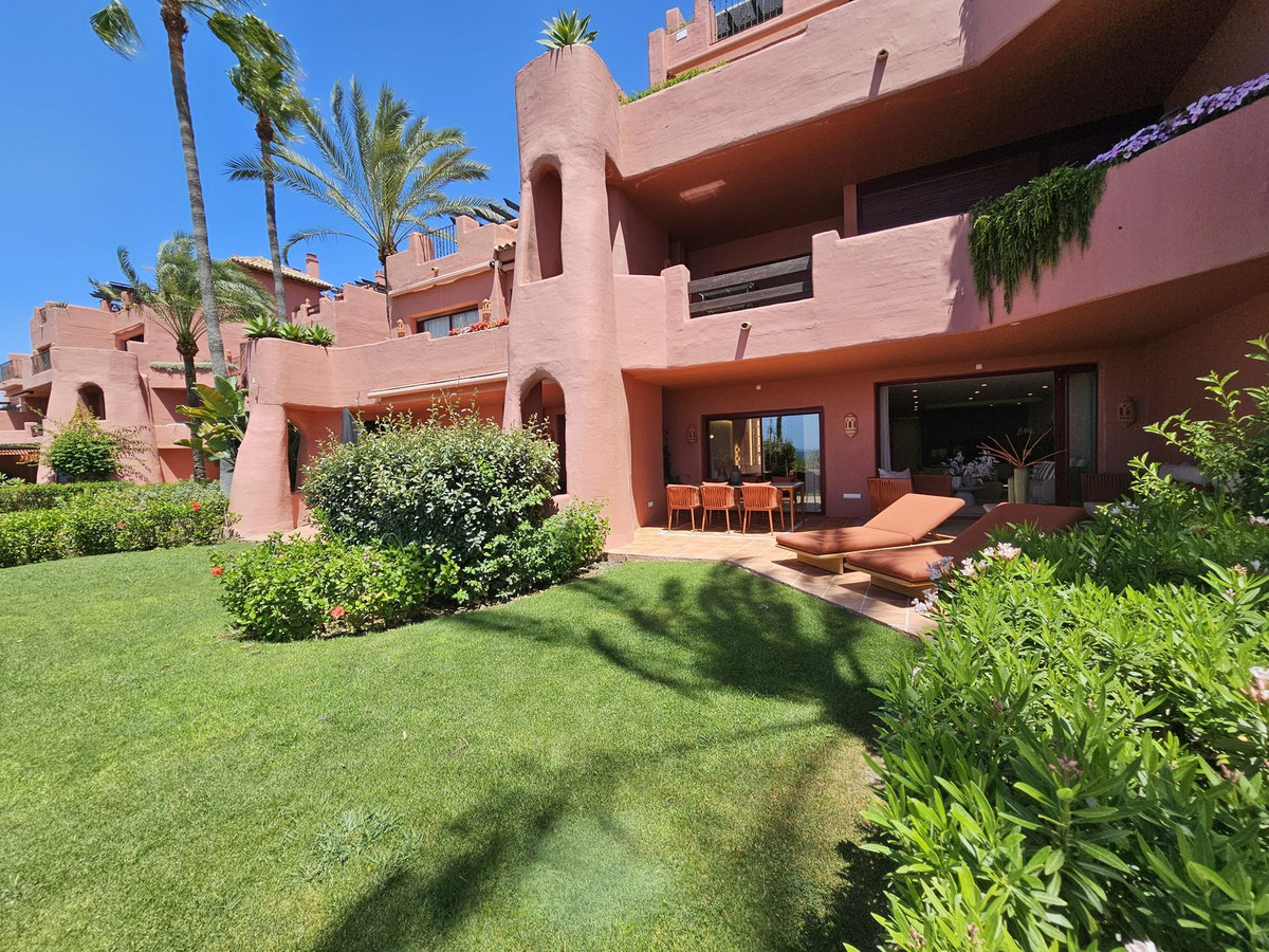 Se vende Apartamento Planta Baja de 3 dormitorios en Costa Del Sol, Málaga, España