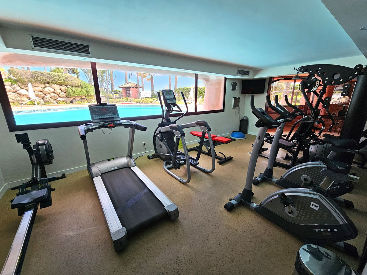 Se vende Apartamento Planta Baja de 3 dormitorios en Costa Del Sol, Málaga, España