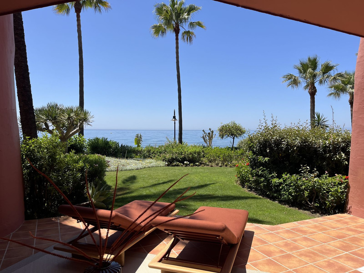 Se vende Apartamento Planta Baja de 3 dormitorios en Costa Del Sol, Málaga, España