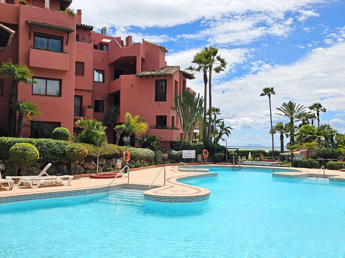 Se vende Apartamento Planta Baja de 3 dormitorios en Costa Del Sol, Málaga, España