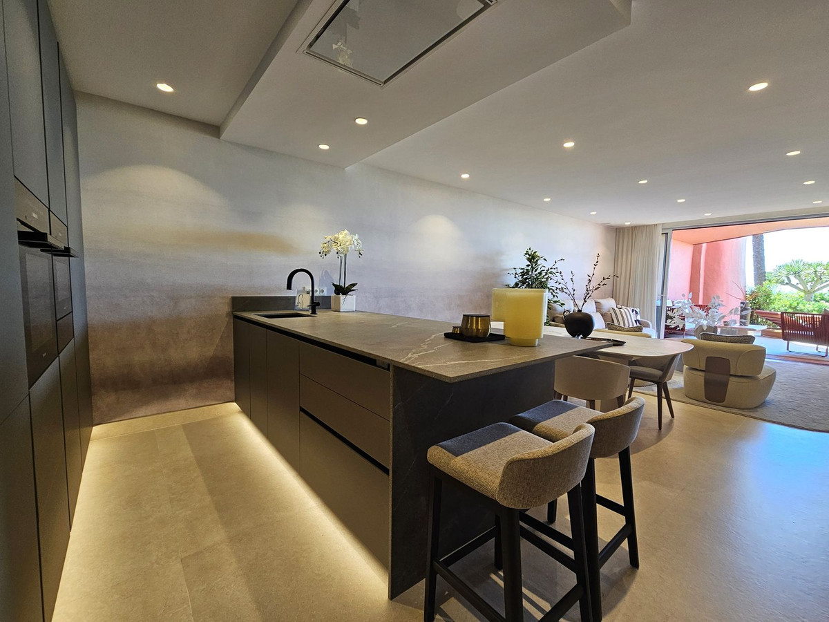 Se vende Apartamento Planta Baja de 3 dormitorios en Costa Del Sol, Málaga, España