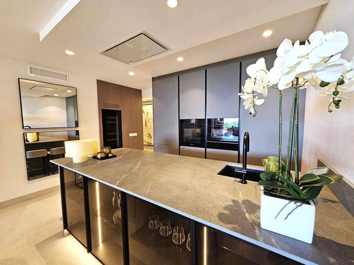 Se vende Apartamento Planta Baja de 3 dormitorios en Costa Del Sol, Málaga, España