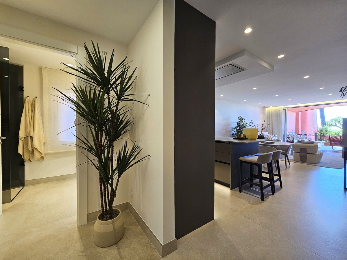 Se vende Apartamento Planta Baja de 3 dormitorios en Costa Del Sol, Málaga, España