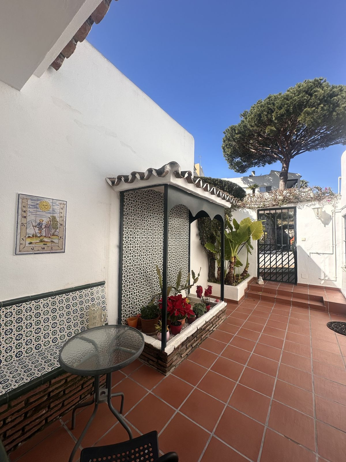 4 Bed Townhouse for sale in Aloha Costa Del Sol, Málaga, Spain