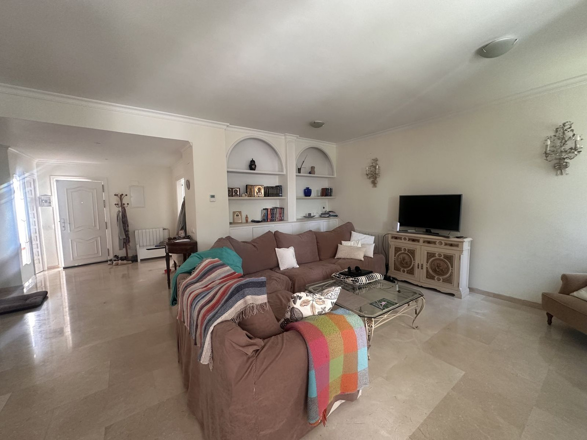 4 Bed Townhouse for sale in Aloha Costa Del Sol, Málaga, Spain