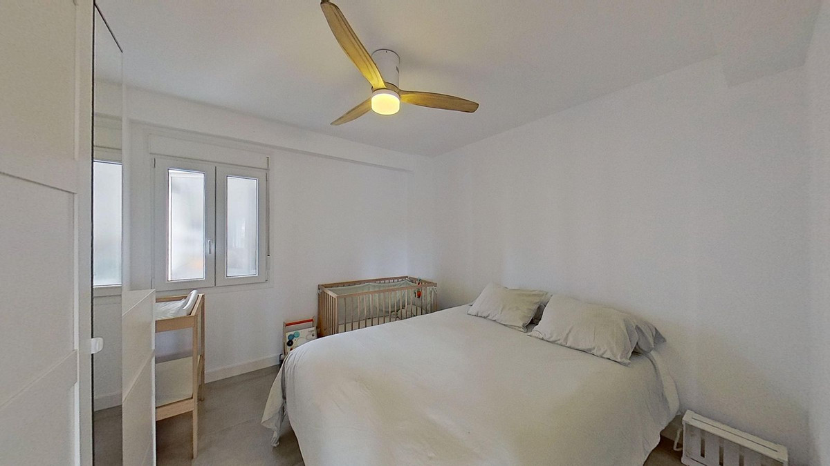 Se vende Apartamento Planta Media de 3 dormitorios en Málaga Ciudad, Málaga, España