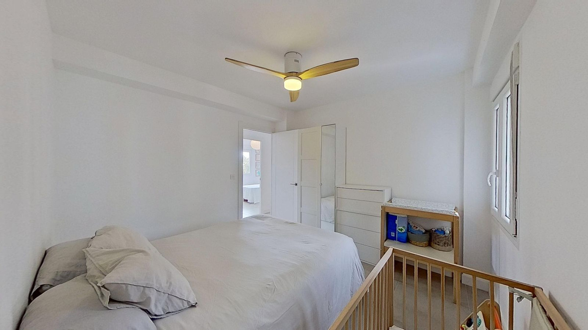 Se vende Apartamento Planta Media de 3 dormitorios en Málaga Ciudad, Málaga, España
