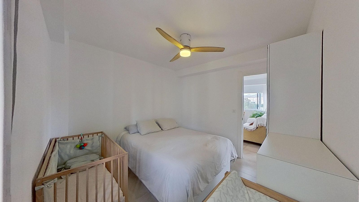 Se vende Apartamento Planta Media de 3 dormitorios en Málaga Ciudad, Málaga, España