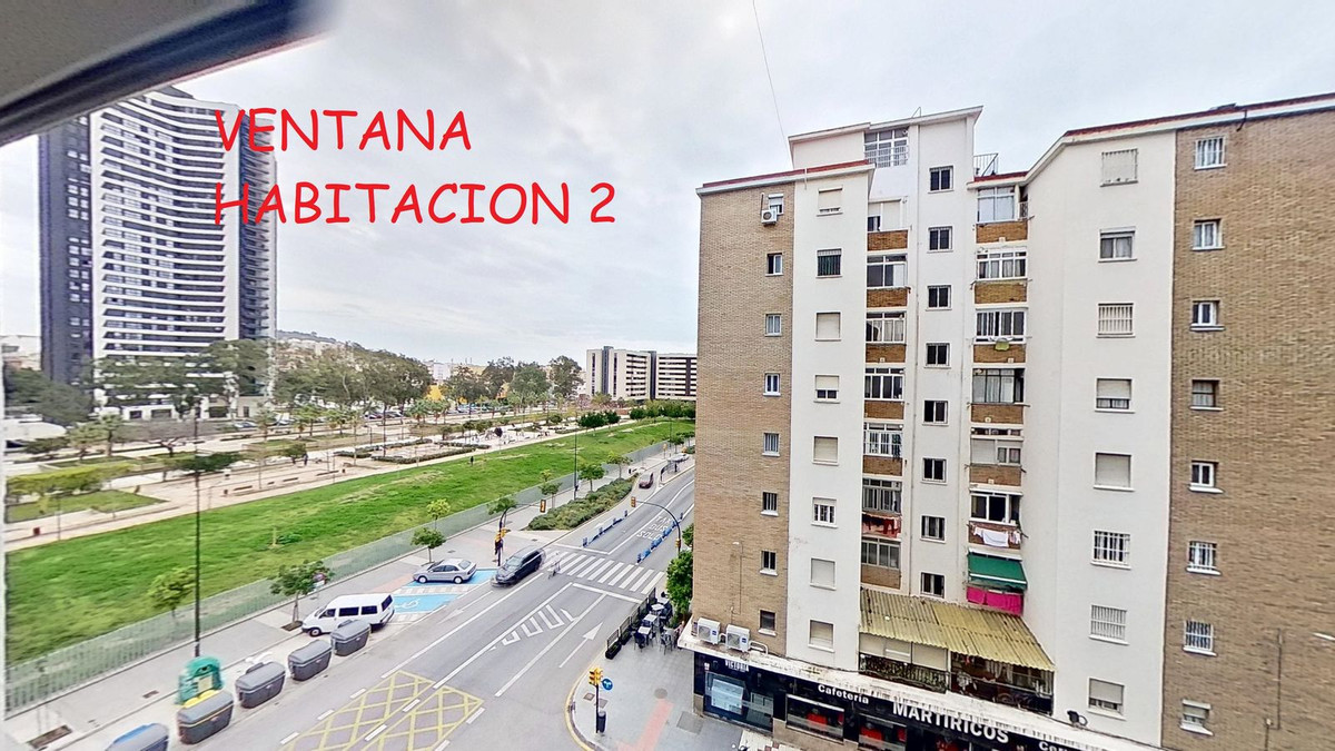 Se vende Apartamento Planta Media de 3 dormitorios en Málaga Ciudad, Málaga, España
