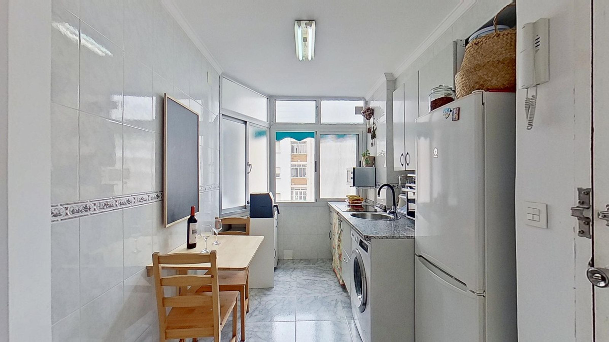Se vende Apartamento Planta Media de 3 dormitorios en Málaga Ciudad, Málaga, España