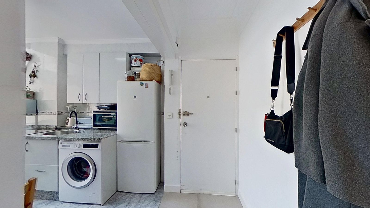 Se vende Apartamento Planta Media de 3 dormitorios en Málaga Ciudad, Málaga, España