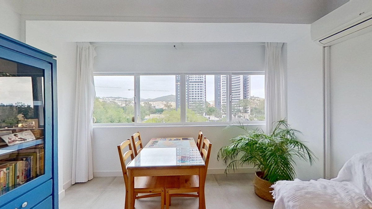 Se vende Apartamento Planta Media de 3 dormitorios en Málaga Ciudad, Málaga, España