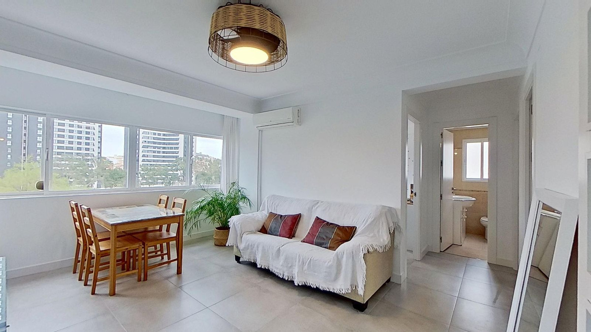 Se vende Apartamento Planta Media de 3 dormitorios en Málaga Ciudad, Málaga, España