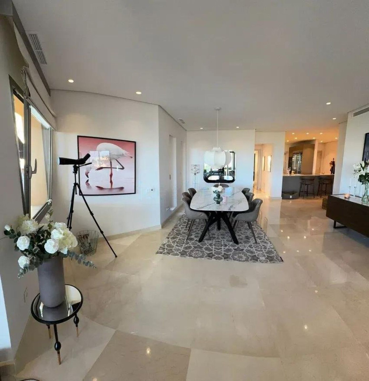 2 Bed Apartment for sale in The Golden Mile Costa Del Sol, Málaga, Spain