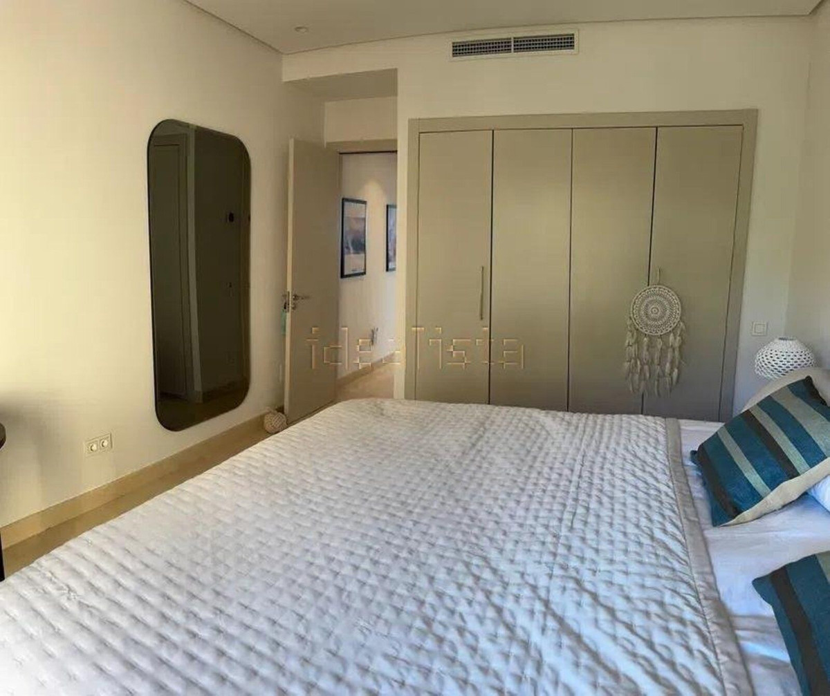 2 Bed Apartment for sale in The Golden Mile Costa Del Sol, Málaga, Spain