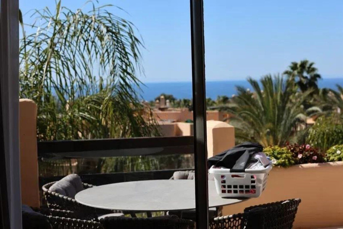 2 Bed Apartment for sale in The Golden Mile Costa Del Sol, Málaga, Spain