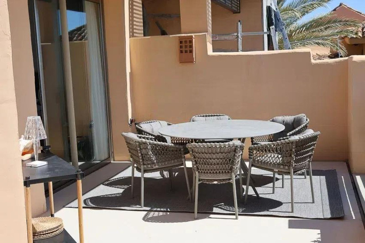 2 Bed Apartment for sale in The Golden Mile Costa Del Sol, Málaga, Spain