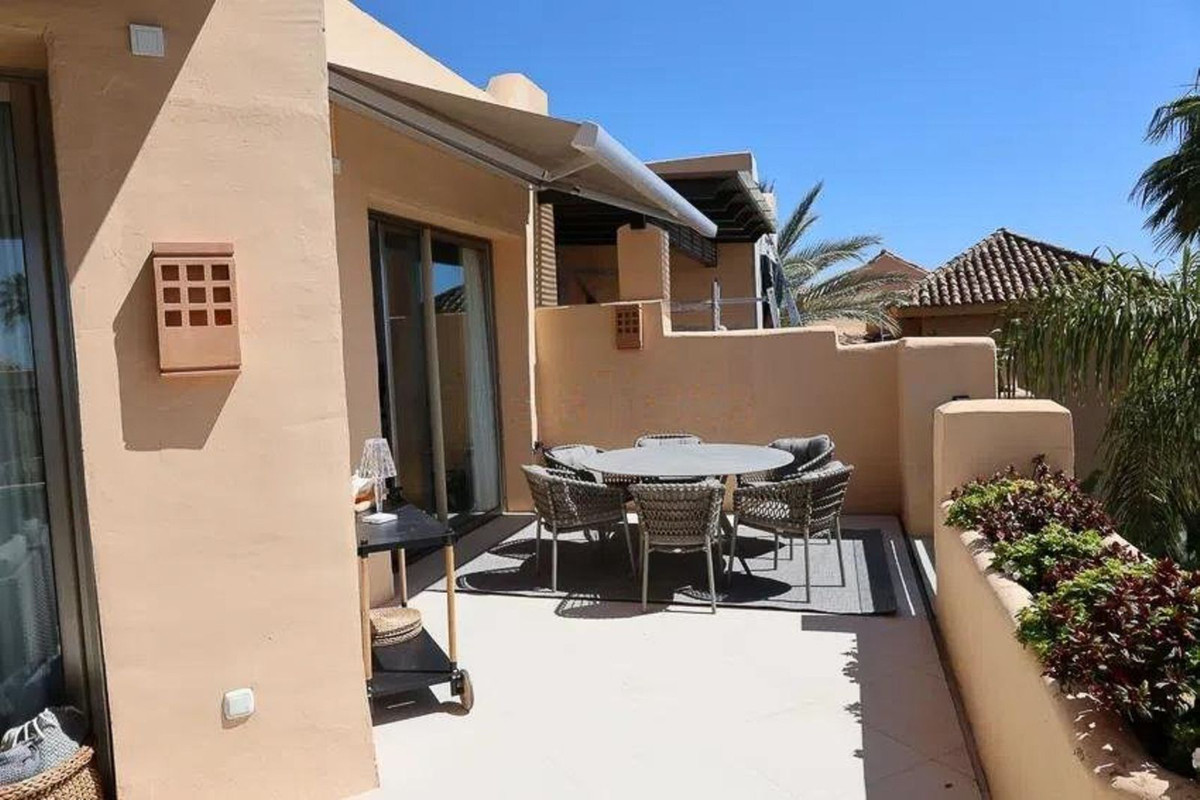 2 Bed Apartment for sale in The Golden Mile Costa Del Sol, Málaga, Spain