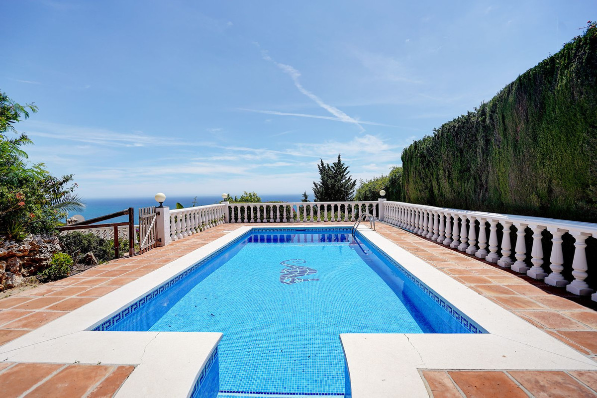 Se vende Villa - Chalet de 5 dormitorios en Costa Del Sol, Málaga, España