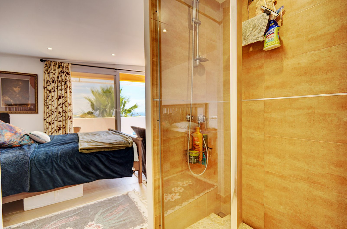 Se vende Villa - Chalet de 5 dormitorios en Costa Del Sol, Málaga, España