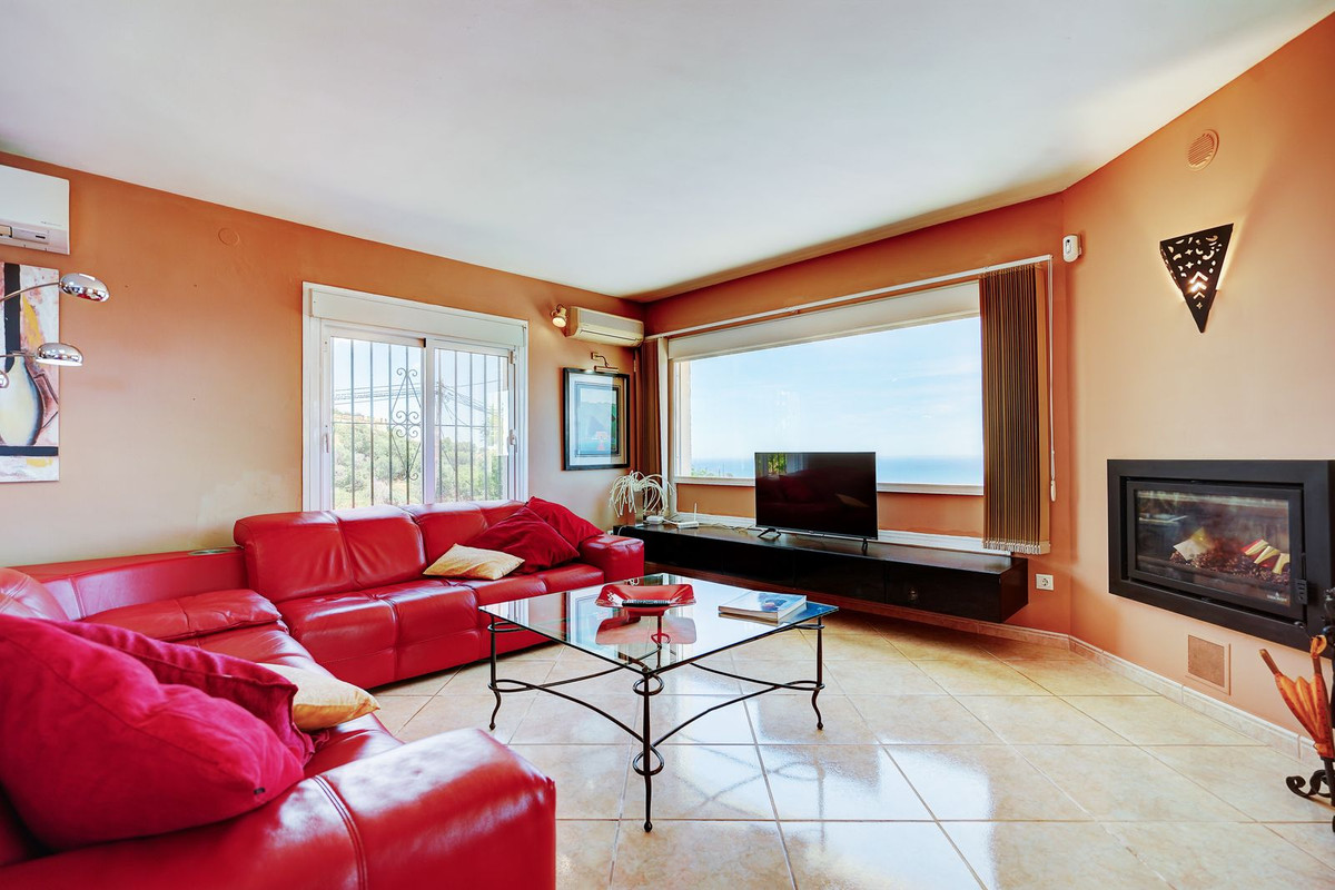 Se vende Villa - Chalet de 5 dormitorios en Costa Del Sol, Málaga, España