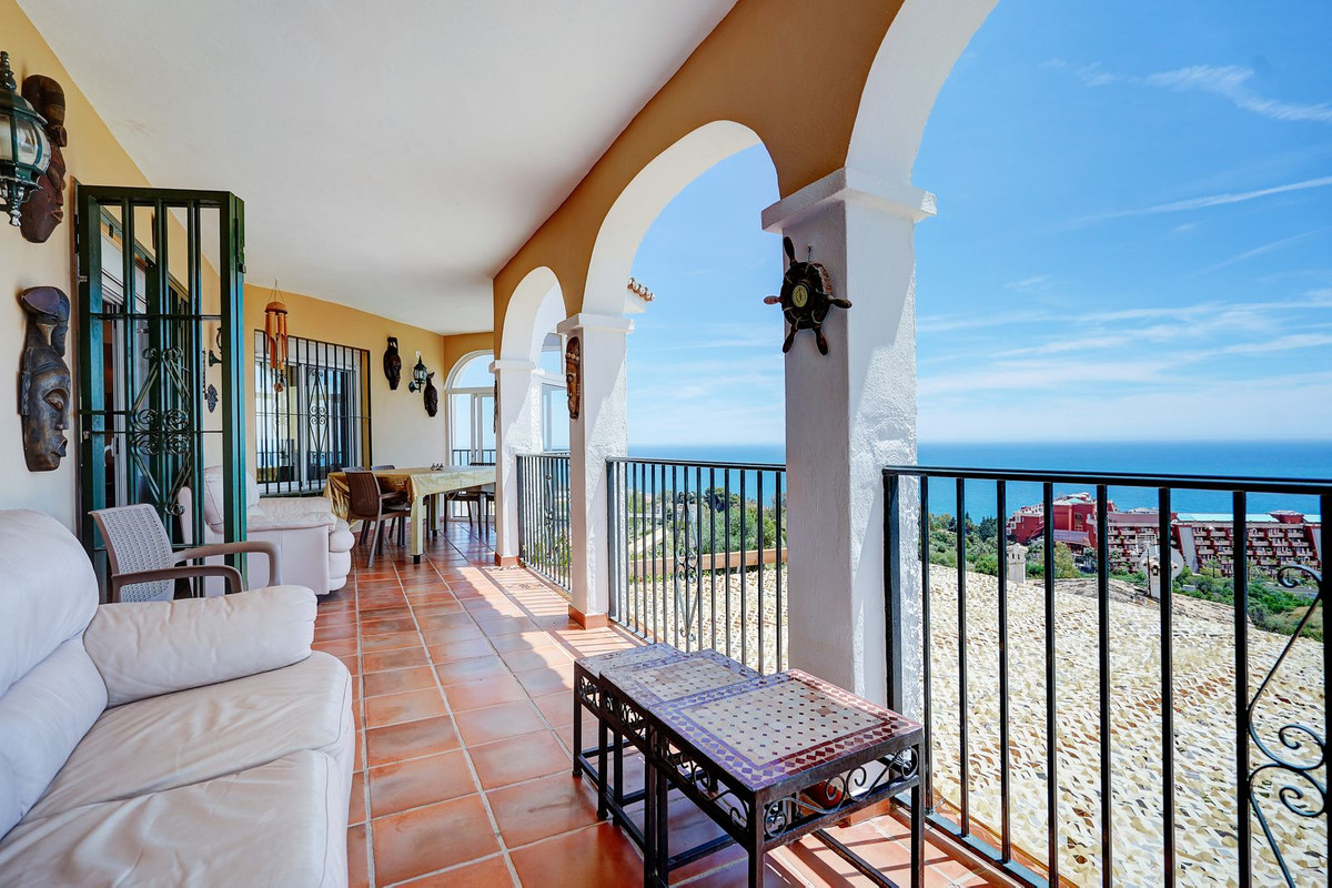 Se vende Villa - Chalet de 5 dormitorios en Costa Del Sol, Málaga, España