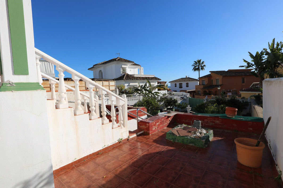 5 Bed Townhouse for sale in Marbella Costa Del Sol, Málaga, Spain
