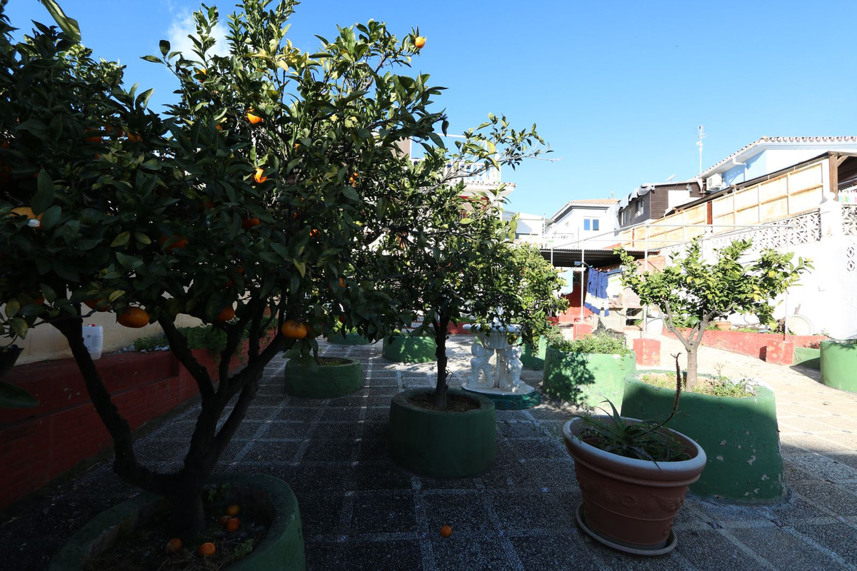 5 Bed Townhouse for sale in Marbella Costa Del Sol, Málaga, Spain