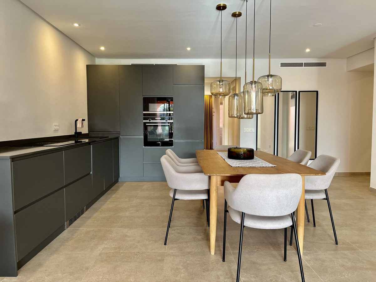 3 Bed Apartment for sale in Estepona Costa Del Sol, Málaga, Spain