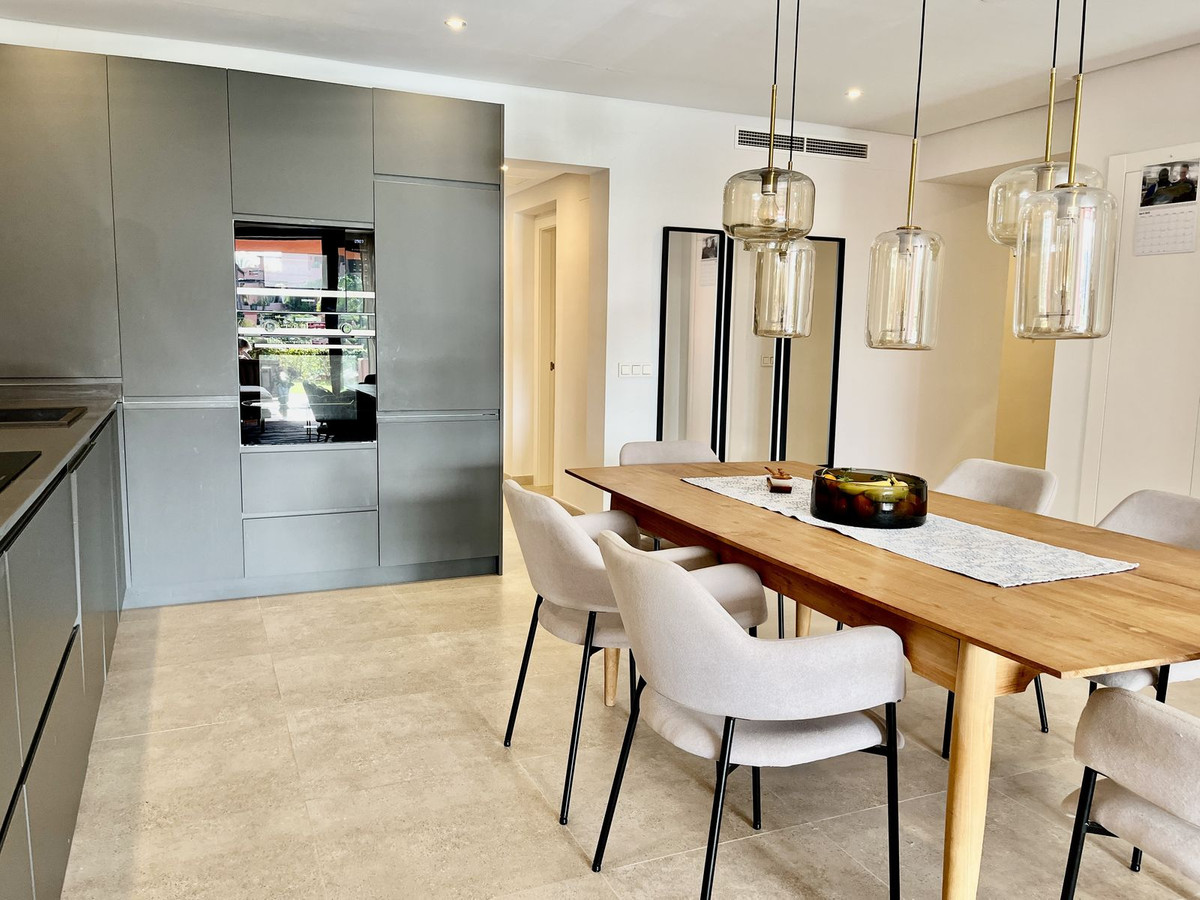 3 Bed Apartment for sale in Estepona Costa Del Sol, Málaga, Spain