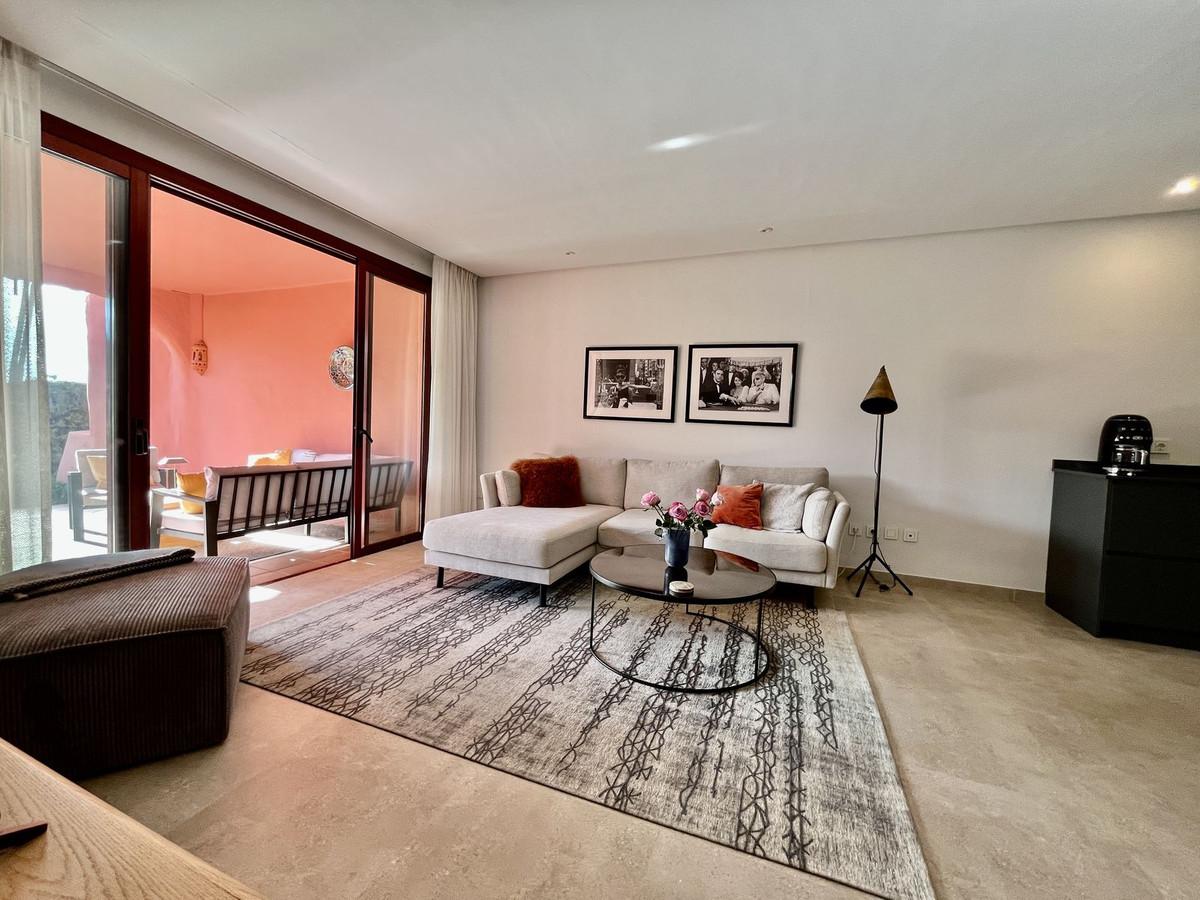 3 Bed Apartment for sale in Estepona Costa Del Sol, Málaga, Spain