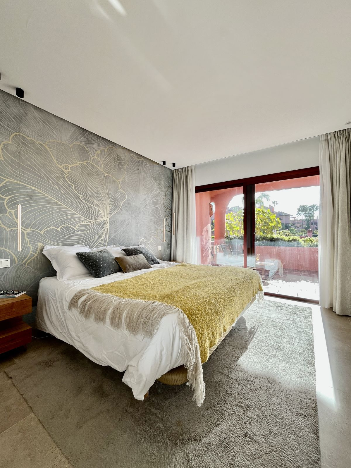 3 Bed Apartment for sale in Estepona Costa Del Sol, Málaga, Spain