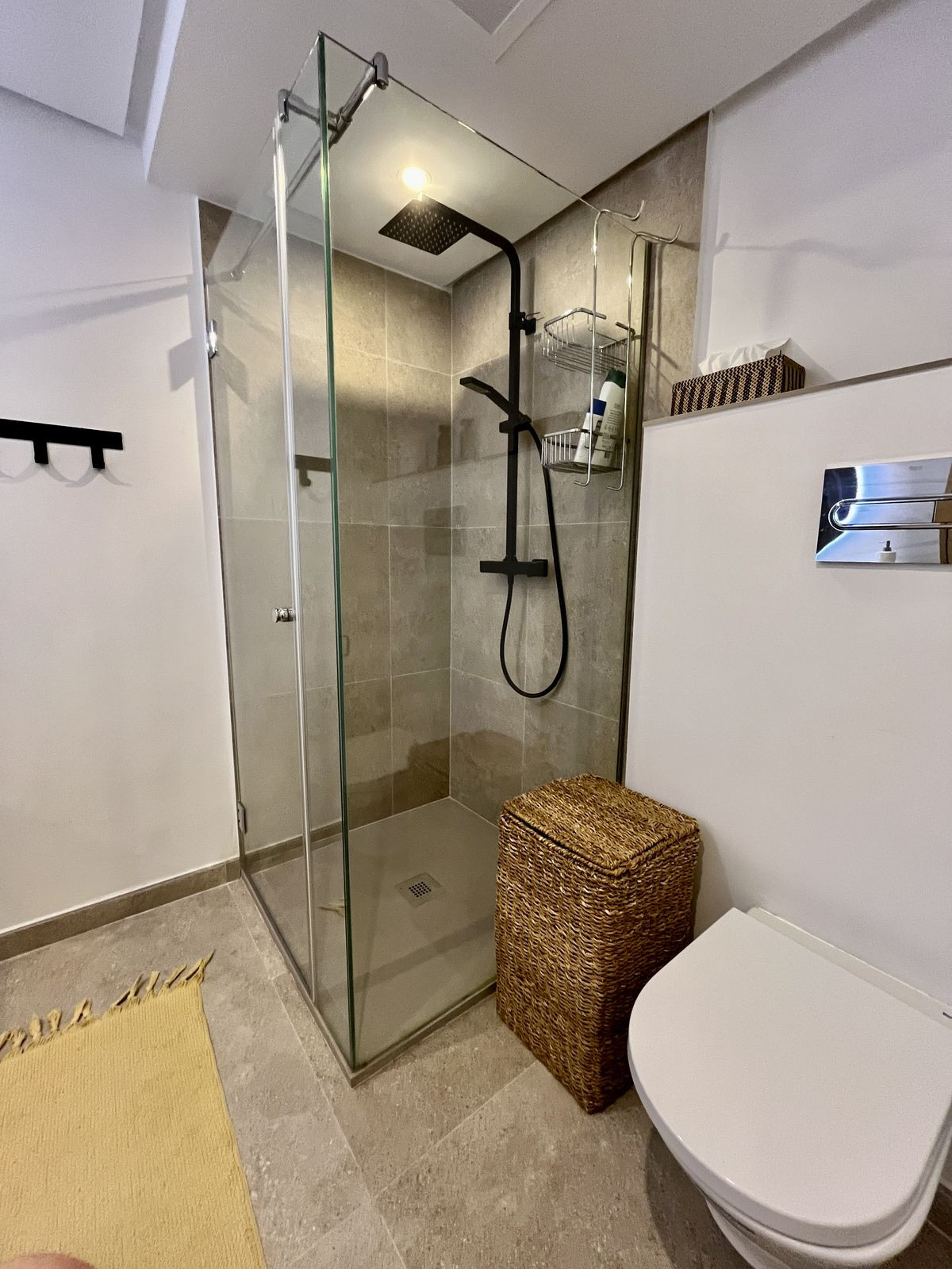 3 Bed Apartment for sale in Estepona Costa Del Sol, Málaga, Spain