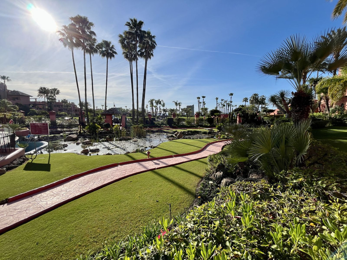 3 Bed Apartment for sale in Estepona Costa Del Sol, Málaga, Spain