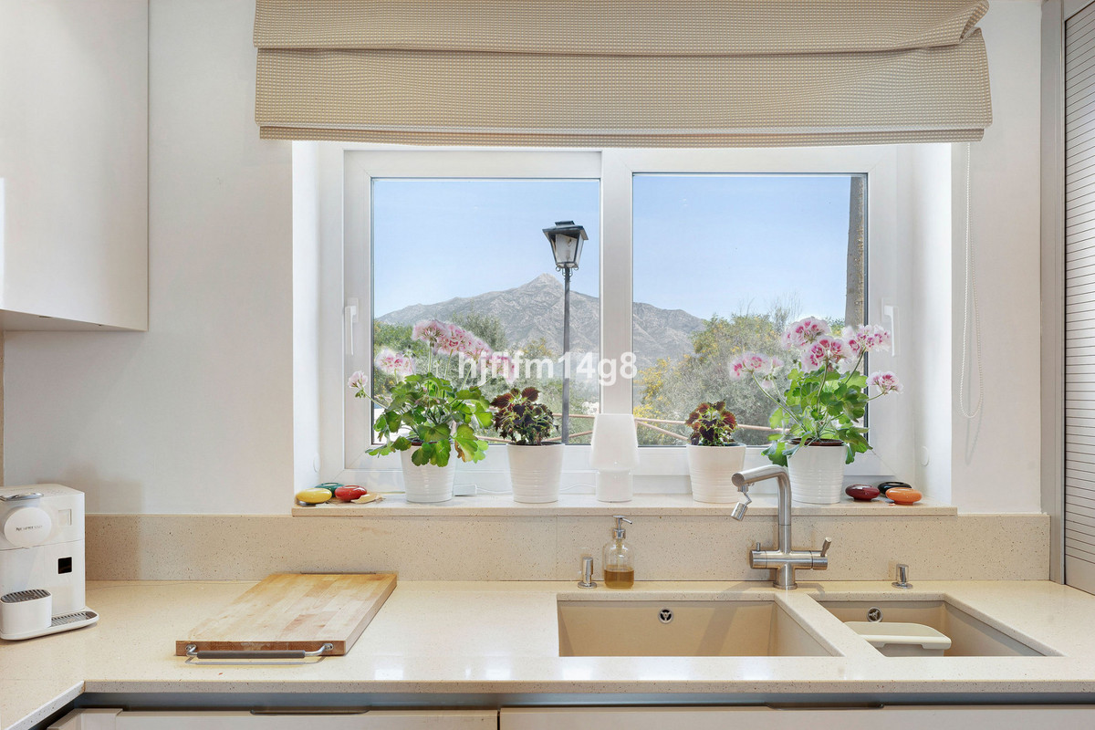 Se vende Villa - Chalet de 4 dormitorios en Costa Del Sol, Málaga, España
