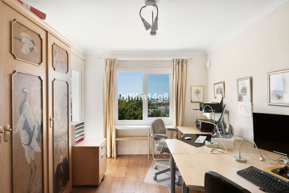 Se vende Villa - Chalet de 4 dormitorios en Costa Del Sol, Málaga, España