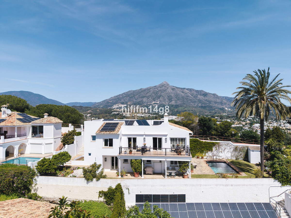Se vende Villa - Chalet de 4 dormitorios en Costa Del Sol, Málaga, España