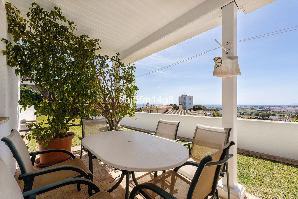 Se vende Villa - Chalet de 4 dormitorios en Costa Del Sol, Málaga, España