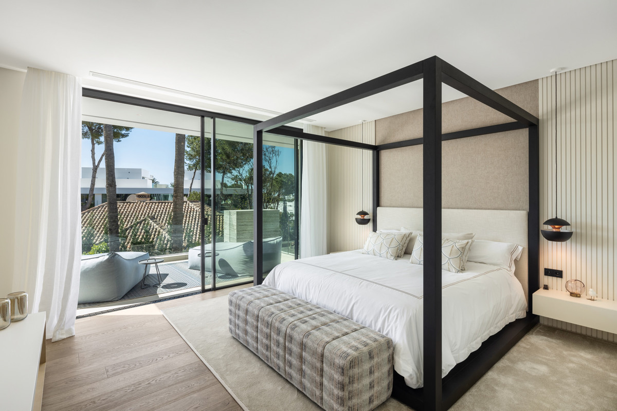 Se vende Villa - Chalet de 6 dormitorios en Costa Del Sol, Málaga, España