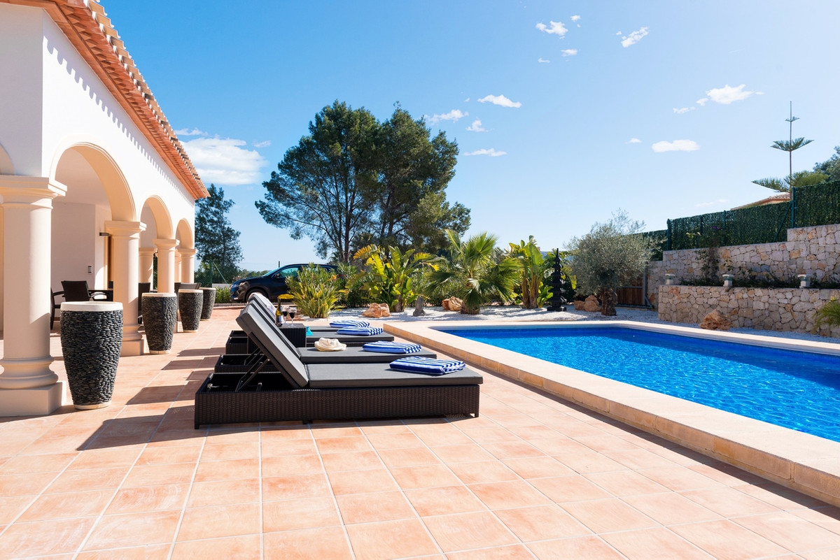 4 Bed Townhouse for sale in Javea Costa Blanca, Alicante, Spain
