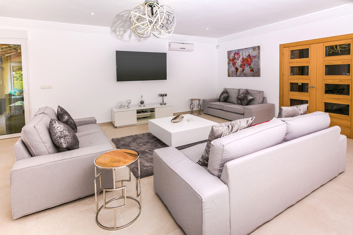 6 Bed Townhouse for sale in Javea Costa Blanca, Alicante, Spain